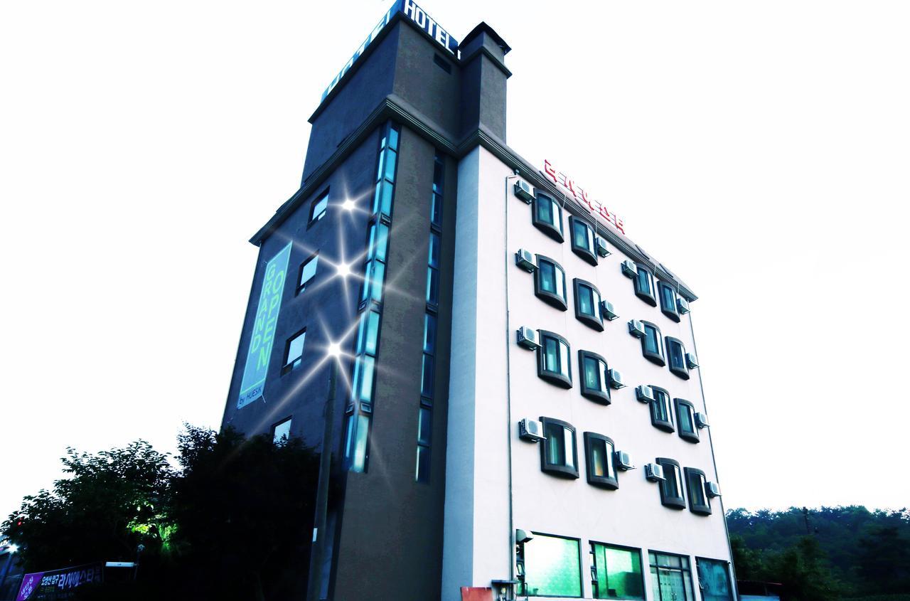 Gunsan La Siesta Hotel Экстерьер фото