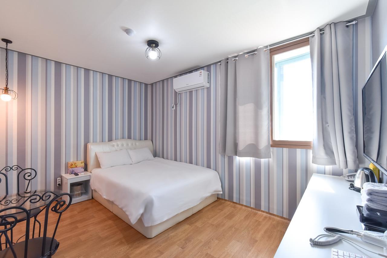 Gunsan La Siesta Hotel Экстерьер фото