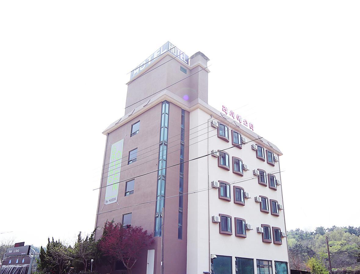 Gunsan La Siesta Hotel Экстерьер фото
